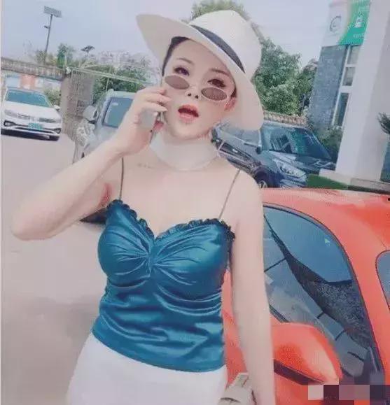 重庆美女爆料新闻事件